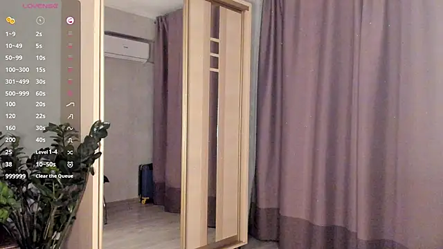 SaraShine  online show from 09-29-25, 08:02