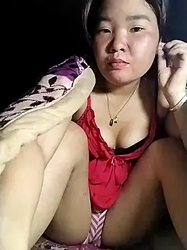 lylylove online show from 05-02-26, 01:10