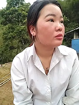 lylylove online show from 05-12-26, 11:24