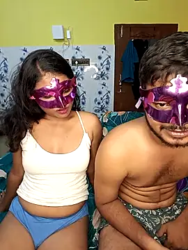 Snapshot of WB_couple143 chatting on 09-13-25, 03:34 WB couple143 online show from 09-13-25, 03:34