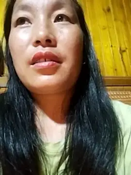 Snapshot of miss-su chatting on 04-07-26, 11:15 miss-su online show from 04-07-26, 11:15