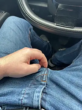 Dmnk2011 online show from 03-25-26, 09:15