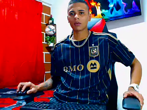 Snapshot of cristian_tayron1 chatting on 06-29-26, 12:28 cristian tayron1 online show from 06-29-26, 12:28