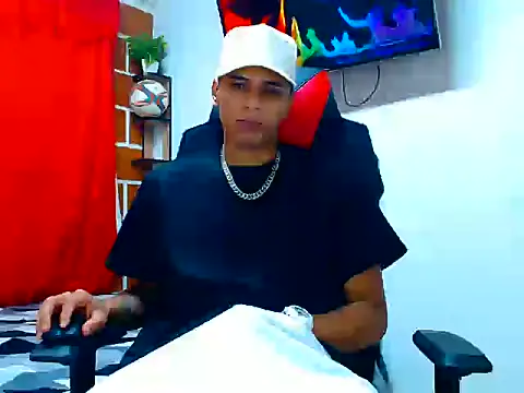 Snapshot of cristian_tayron1 chatting on 07-02-26, 06:52 cristian tayron1 online show from 07-02-26, 06:52