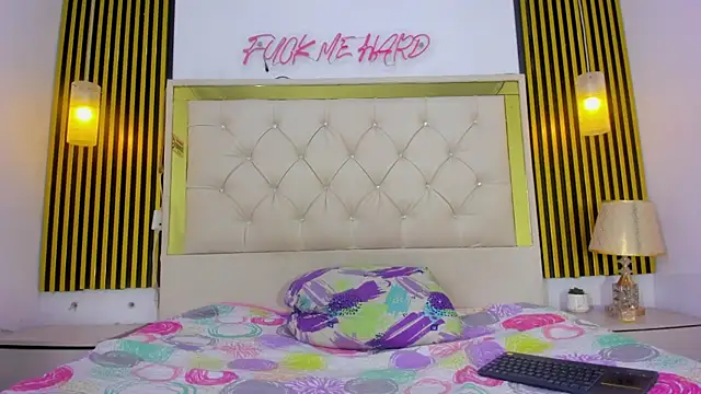 Snapshot of Just18Jake chatting on 10-01-25, 06:36 Just18Jake online show from 10-01-25, 06:36