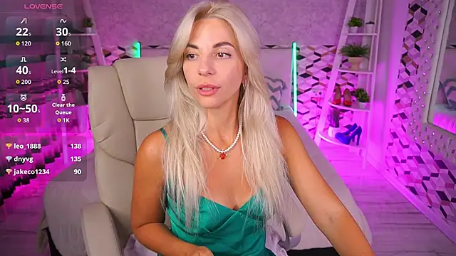 Snapshot of BellaRayyy chatting on 06-22-26, 03:47 BellaRayyy online show from 06-22-26, 03:47