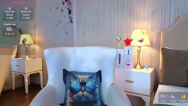 Snapshot of ScarleetJonson chatting on 03-17-26, 08:12 ScarleetJonson online show from 03-17-26, 08:12