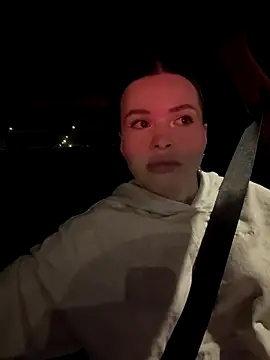 SMELLSEX online show from 10-26-25, 04:13