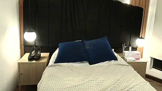 Snapshot of LiaMonroee_ chatting on 03-10-26, 11:59 LiaMonroee online show from 03-10-26, 11:59