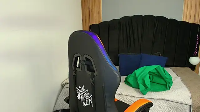 LiaMonroee  online show from 05-19-26, 12:11