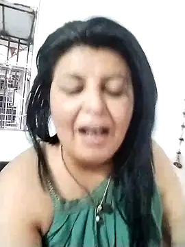 Snapshot of Jann_Riya333 chatting on 03-08-26, 10:52 Jann Riya333 online show from 03-08-26, 10:52