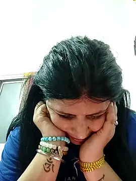 Snapshot of Jann_Riya333 chatting on 04-05-26, 05:54 Jann Riya333 online show from 04-05-26, 05:54