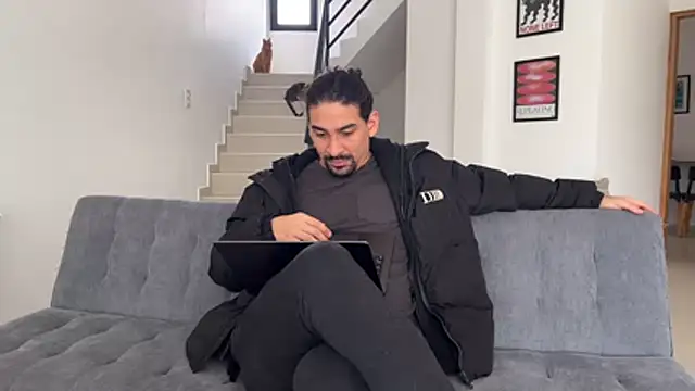 Snapshot of lenruy chatting on 06-21-26, 04:31 lenruy online show from 06-21-26, 04:31