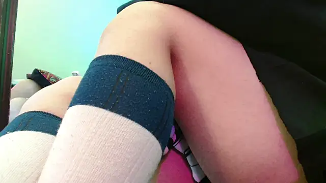 lilithxy online show from 05-26-26, 04:58