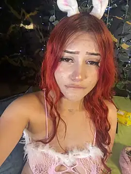 Snapshot of Ashly_cutee chatting on 07-18-26, 11:08 Ashly cutee online show from 07-18-26, 11:08