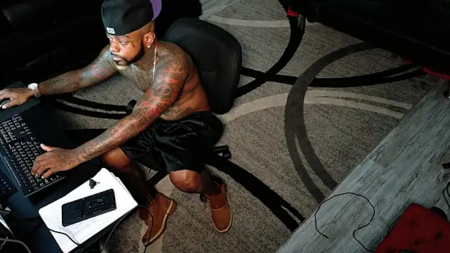 SLANGONDEMHOES online show from 10-02-25, 02:35