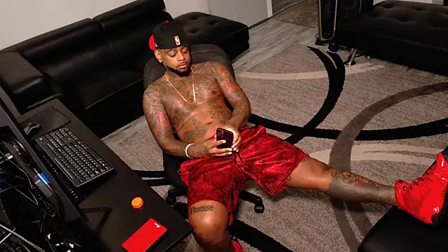 SLANGONDEMHOES online show from 02-23-26, 04:15