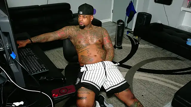 Snapshot of SLANGONDEMHOES chatting on 06-03-26, 02:58 SLANGONDEMHOES online show from 06-03-26, 02:58