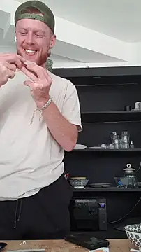 Snapshot of bailey_mcvicar chatting on 04-10-26, 12:21 bailey mcvicar online show from 04-10-26, 12:21