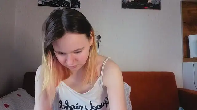 Ericha Stone online show from 07-11-26, 01:52