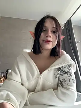 YourLittleDevil online show from 05-29-26, 06:55
