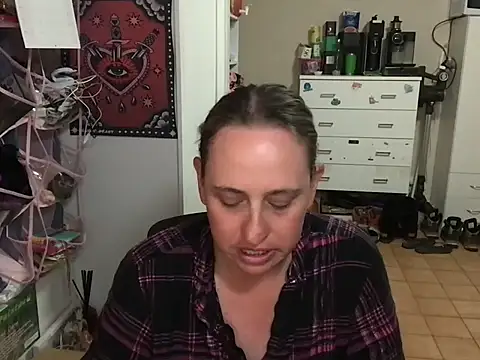 TheSilentCrown online show from 09-28-25, 02:39