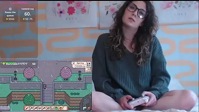 Snapshot of EllieMelts chatting on 03-14-26, 02:55 EllieMelts online show from 03-14-26, 02:55