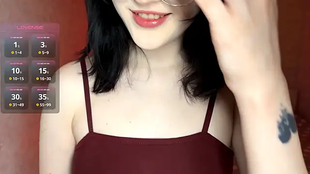 Snapshot of FakeLamb chatting on 03-28-26, 09:14 FakeLamb online show from 03-28-26, 09:14