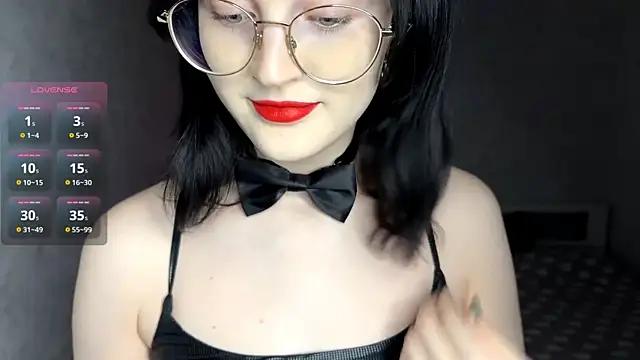 Snapshot of FakeLamb chatting on 04-04-26, 09:12 FakeLamb online show from 04-04-26, 09:12