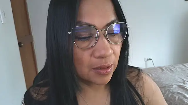 Snapshot of LissafeetHott chatting on 11-26-25, 06:31 LissafeetHott online show from 11-26-25, 06:31