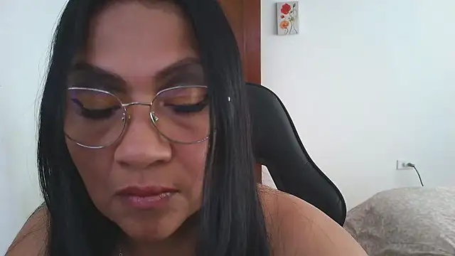 Snapshot of LissafeetHott chatting on 01-09-26, 08:21 LissafeetHott online show from 01-09-26, 08:21