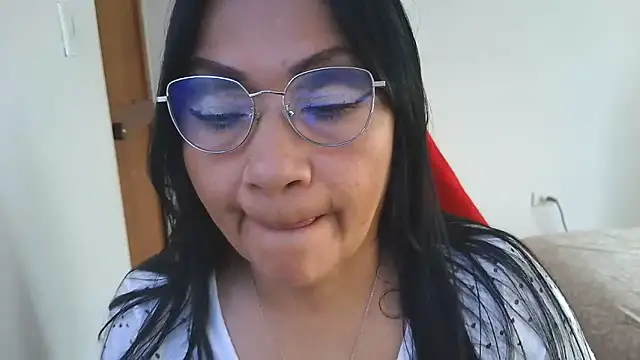 Snapshot of LissafeetHott chatting on 03-15-26, 06:14 LissafeetHott online show from 03-15-26, 06:14