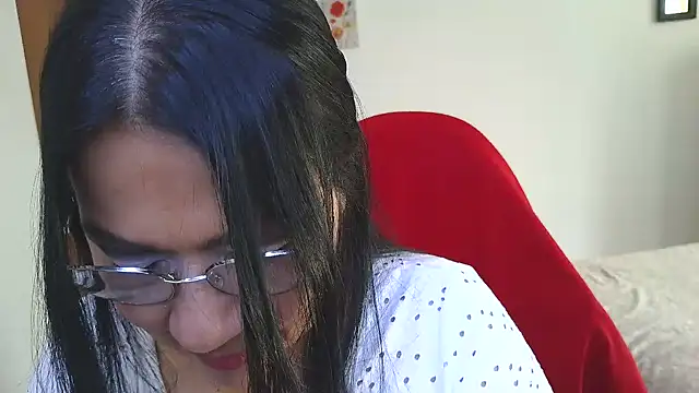 Snapshot of LissafeetHott chatting on 04-10-26, 01:05 LissafeetHott online show from 04-10-26, 01:05