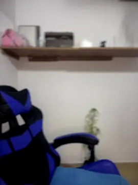 Snapshot of Elahia__marquez chatting on 09-10-25, 02:11 Elahia marquez online show from 09-10-25, 02:11