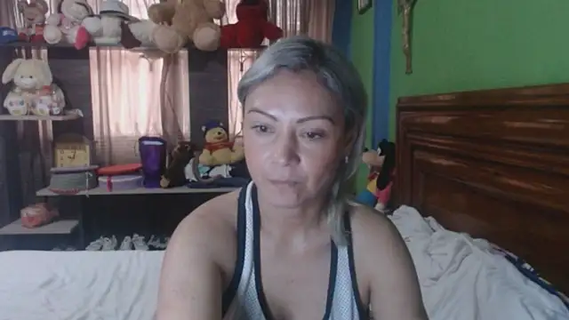  Charlize theron  online show from 01-06-26, 09:18