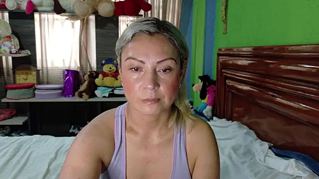  Charlize theron  online show from 01-13-26, 08:58