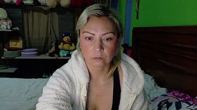  Charlize theron  online show from 01-17-26, 12:37