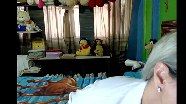  Charlize theron  online show from 03-20-26, 10:47