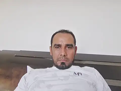 Camilo210520 online show from 07-08-26, 10:03