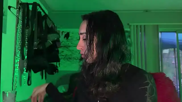 xoFrankie online show from 04-02-26, 01:58