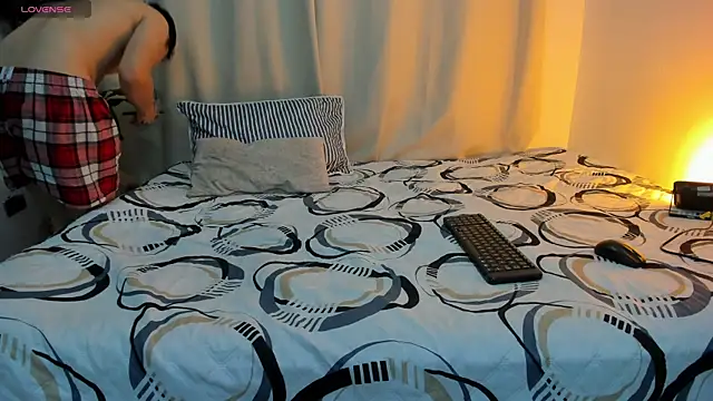 mrhot night online show from 04-07-26, 10:53