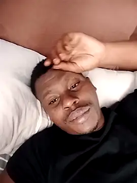 Snapshot of FANTASYROOM23 chatting on 04-12-26, 07:24 FANTASYROOM23 online show from 04-12-26, 07:24