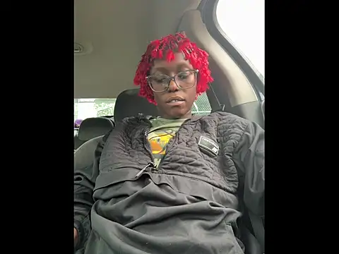 CinnaCakesss online show from 05-01-26, 11:53