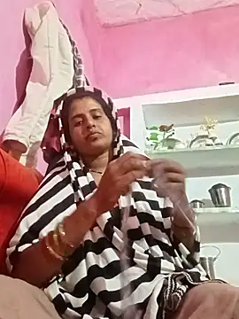 Snapshot of Rupali_hot chatting on 04-03-26, 04:05 Rupali hot online show from 04-03-26, 04:05