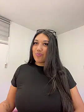 SharaRous online show from 05-15-26, 12:28