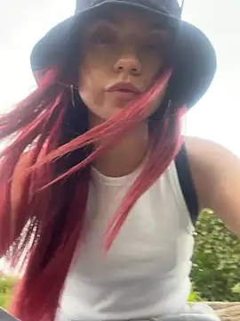 Red kytty6 online show from 03-04-26, 05:41