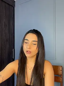 Zafira Montiel online show from 01-08-26, 07:16