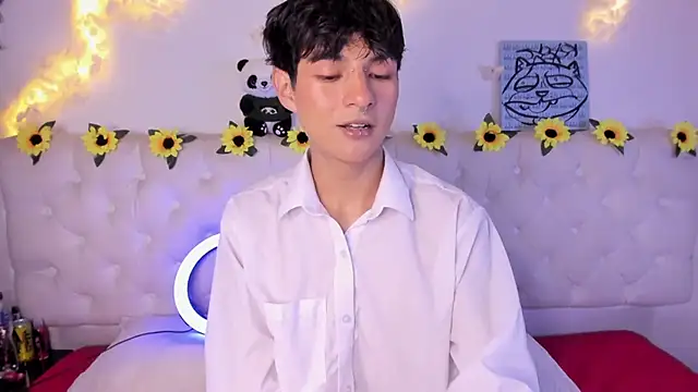 AleAurarashi online show from 01-14-26, 02:39