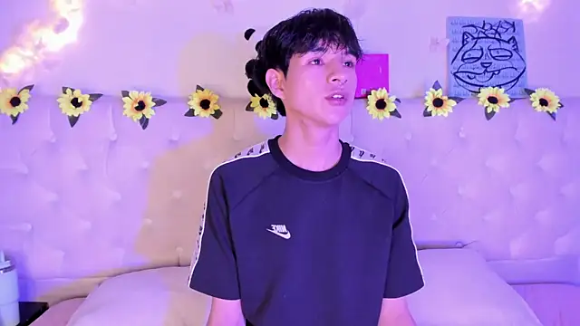 AleAurarashi online show from 02-13-26, 03:24