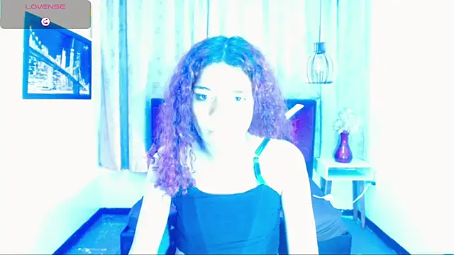Snapshot of luisa__torres chatting on 06-23-26, 03:15 luisa torres online show from 06-23-26, 03:15